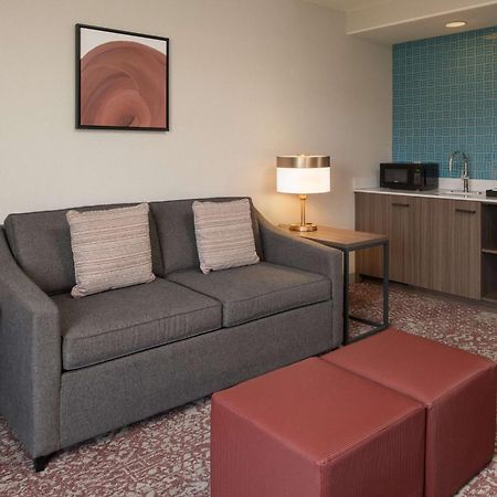 Hilton Garden Inn Фонтана Экстерьер фото