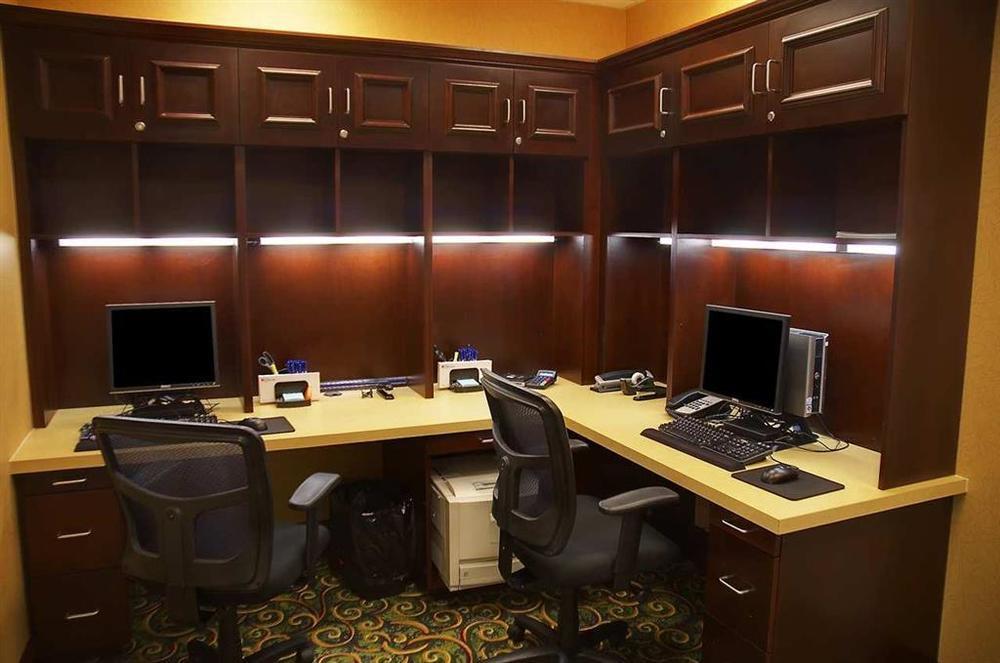 Hilton Garden Inn Фонтана Бизнес фото